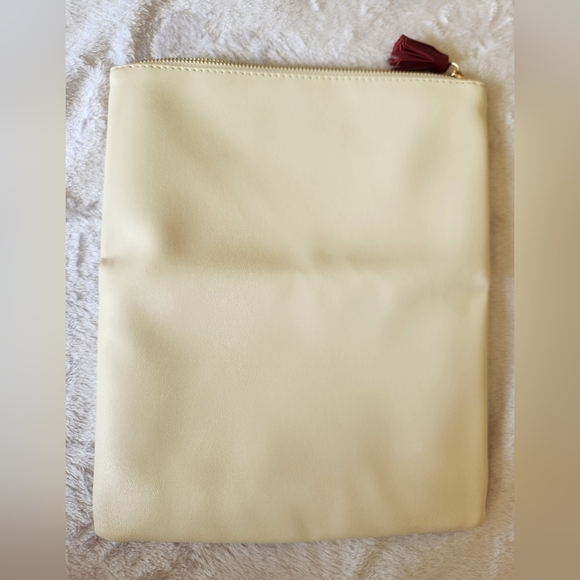 Rachel Pally Reversible Clutch Bag And Self Care Bundle - Picture 12 of 13